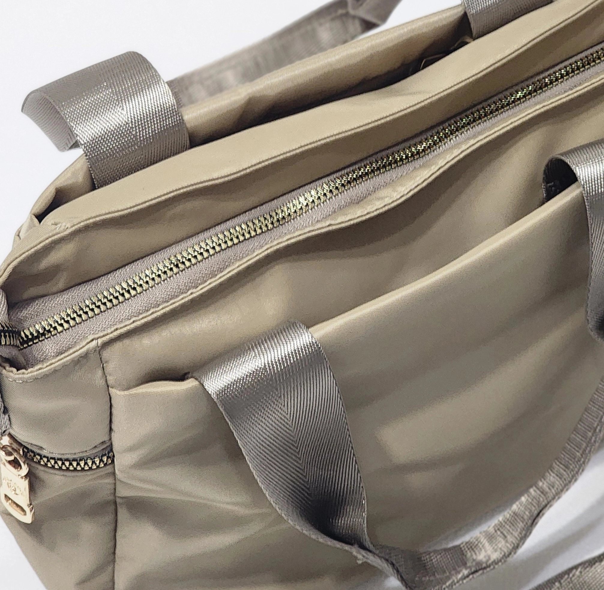 ’’ KÜÇÜK BOY’’ İMPERTEKS KUMAŞ GÜNLÜK KULLANIMA UYGUN EL-OMUZ ÇANTASI