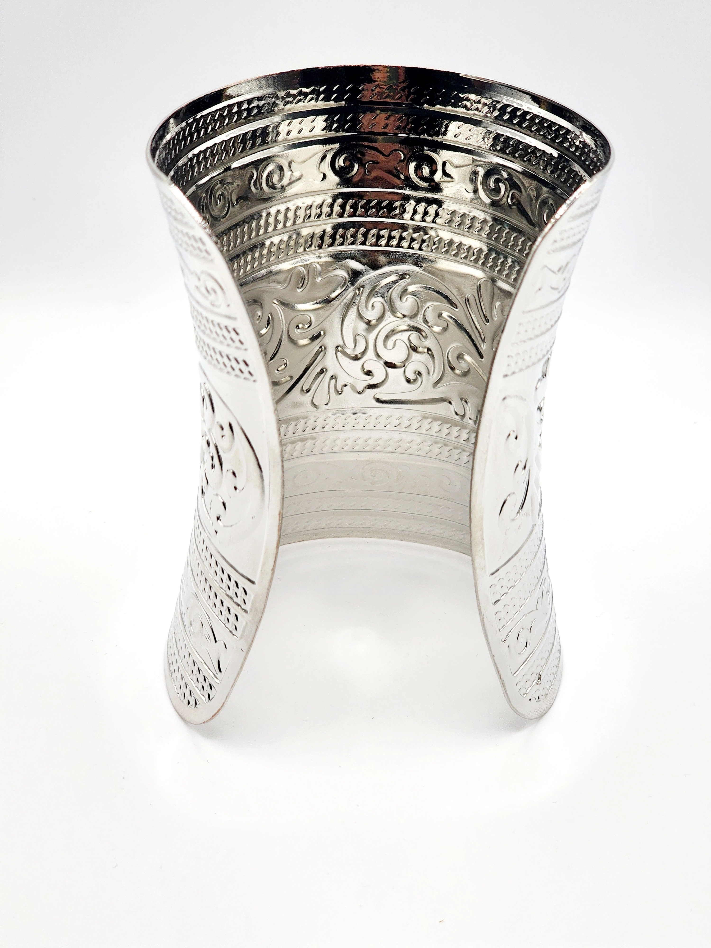 VİNTAGE ETNİK OYMALI DESEN MANŞET BİLEZİK