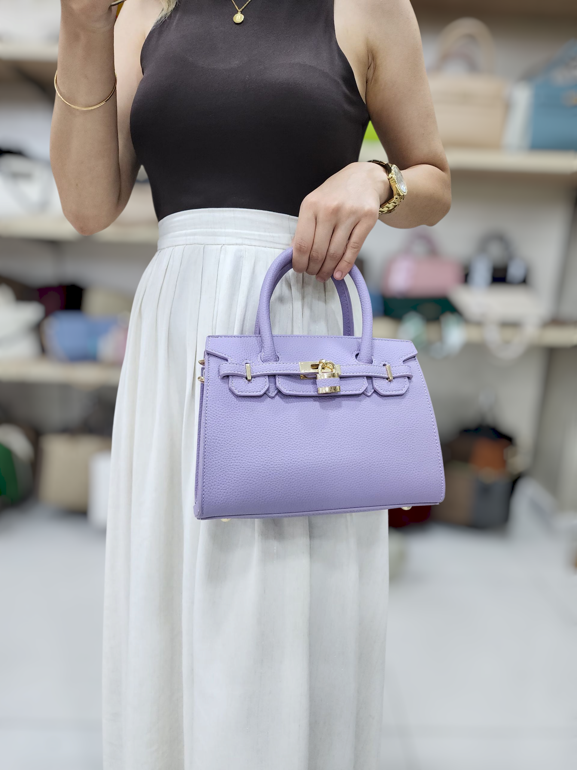 KİLİT AKSESUAR DETAYLI ’’ ORTA BOY ’’ KADIN EL- OMUZ ÇANTASI