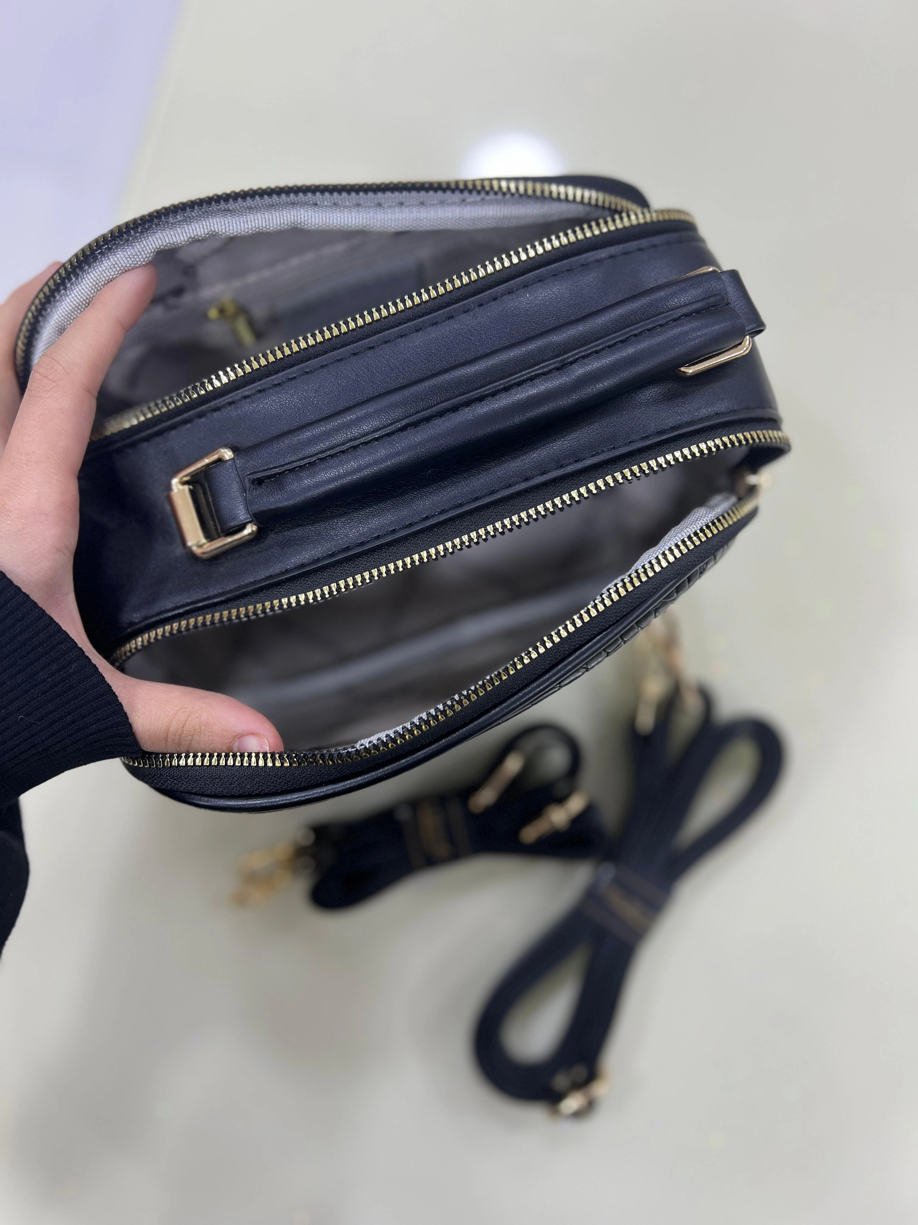 KROKO ( ÇAPRAZ ) KADIN OMUZ ÇANTASI 