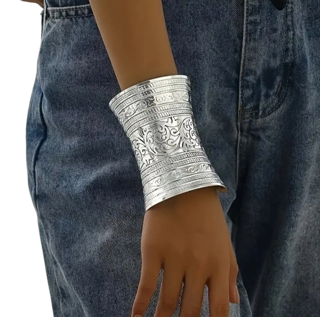 VİNTAGE ETNİK OYMALI DESEN MANŞET BİLEZİK