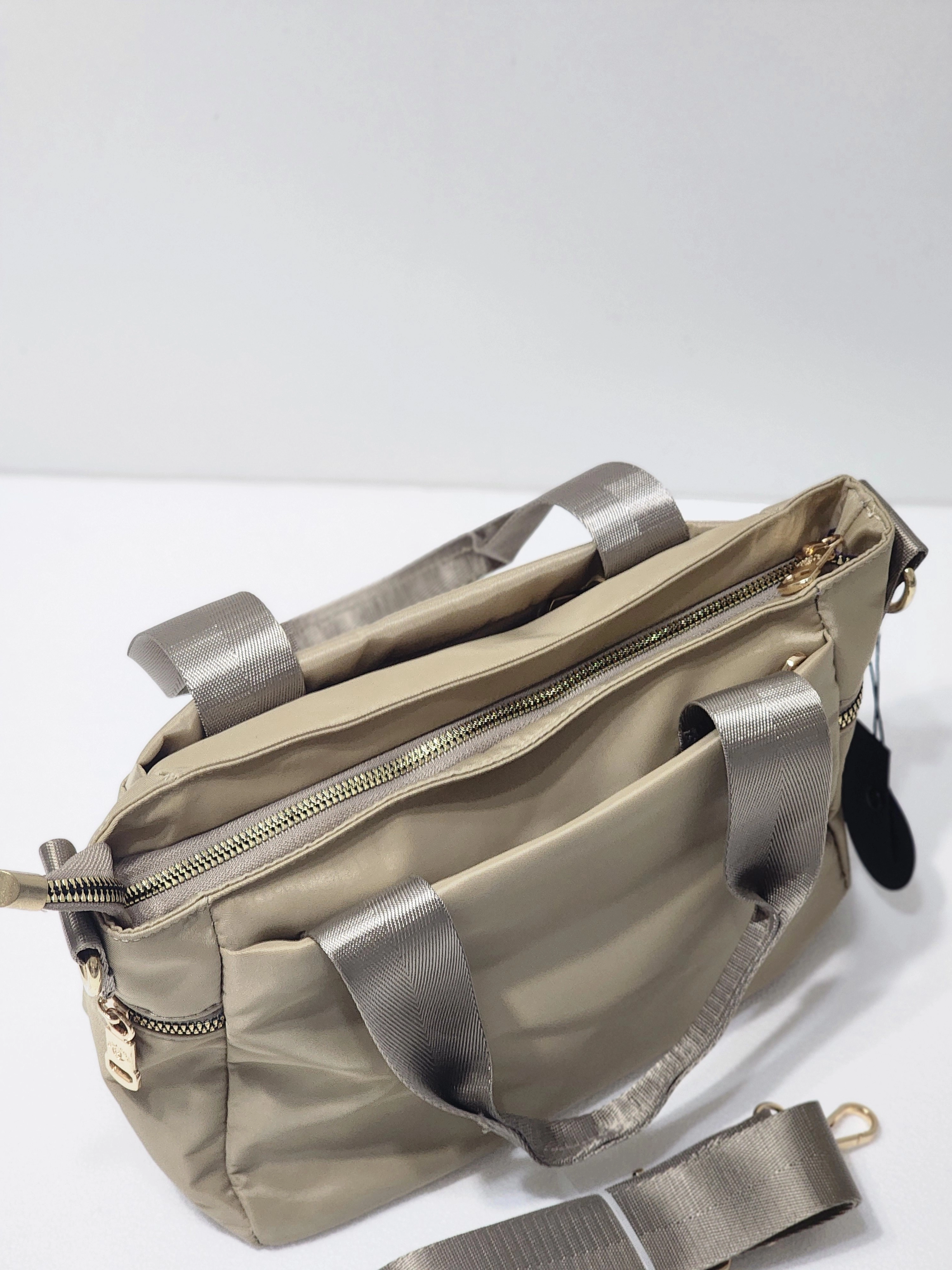 ’’ KÜÇÜK BOY’’ İMPERTEKS KUMAŞ GÜNLÜK KULLANIMA UYGUN EL-OMUZ ÇANTASI